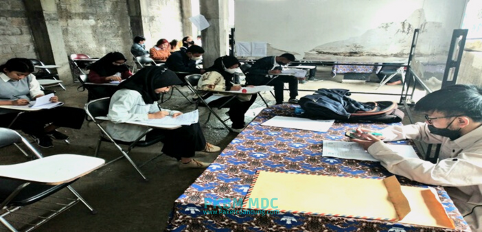 Kegiatan UPK T.A 2021-2022/UPK Paket A,B,C/Foto Bersama siswa Paket C 